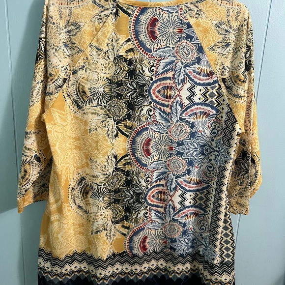 CJ Banks top, size X (14W). NWOT. - Picture 3 of 8